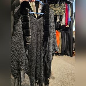 Elegant Black and Gray Women's Shawl